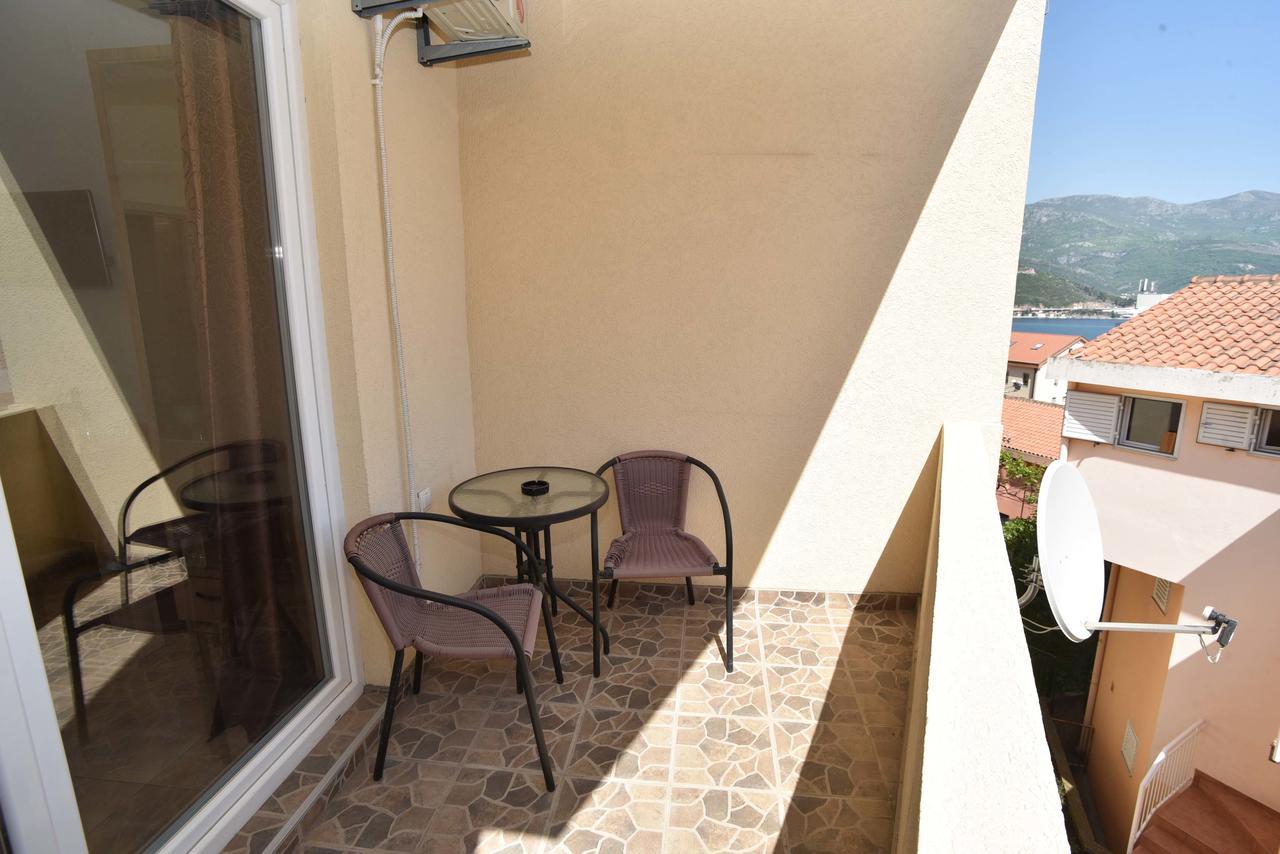 Apartments Jelusic Budva Exterior foto