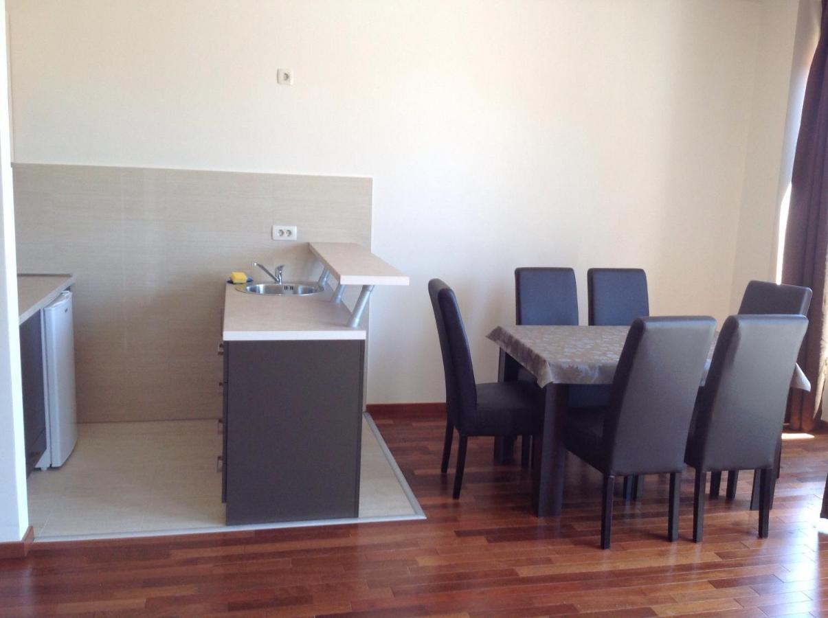 Apartments Jelusic Budva Habitación foto